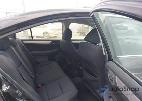 2015 Subaru Legacy 2.5I Premium из США, поврежденный, VIN 4S3BNAC60F3035354